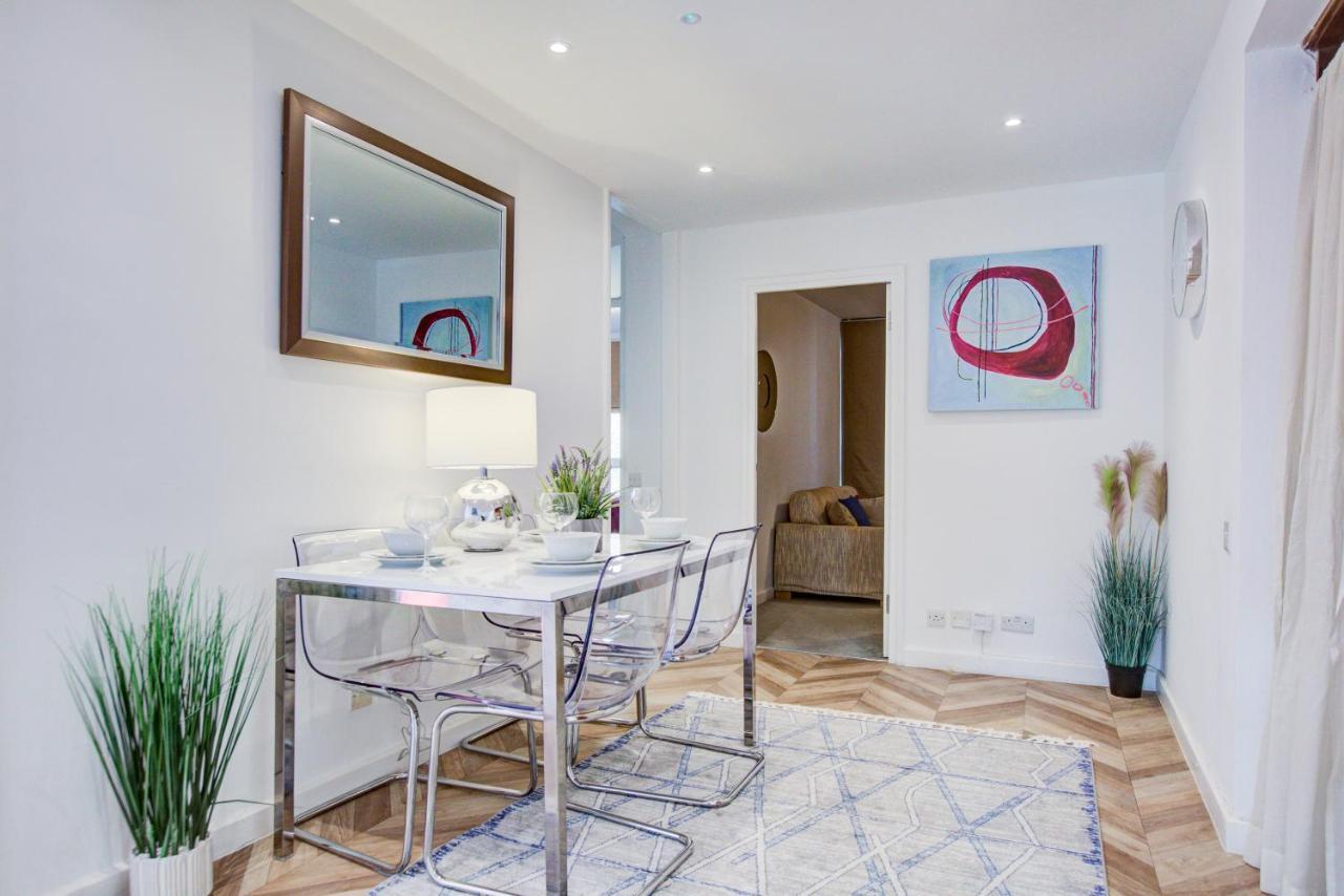 3-Bedroom, 3-Baths Apartment In Super Posh Marylebone, Central London, W1 Bagian luar foto