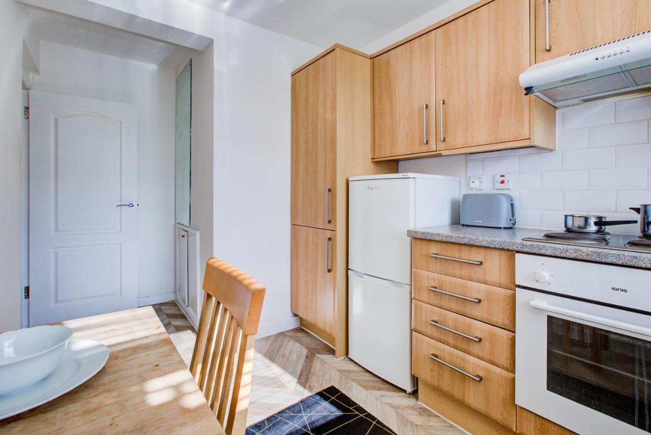 3-Bedroom, 3-Baths Apartment In Super Posh Marylebone, Central London, W1 Bagian luar foto