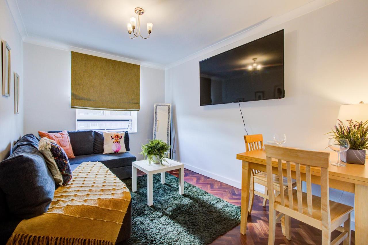 3-Bedroom, 3-Baths Apartment In Super Posh Marylebone, Central London, W1 Bagian luar foto
