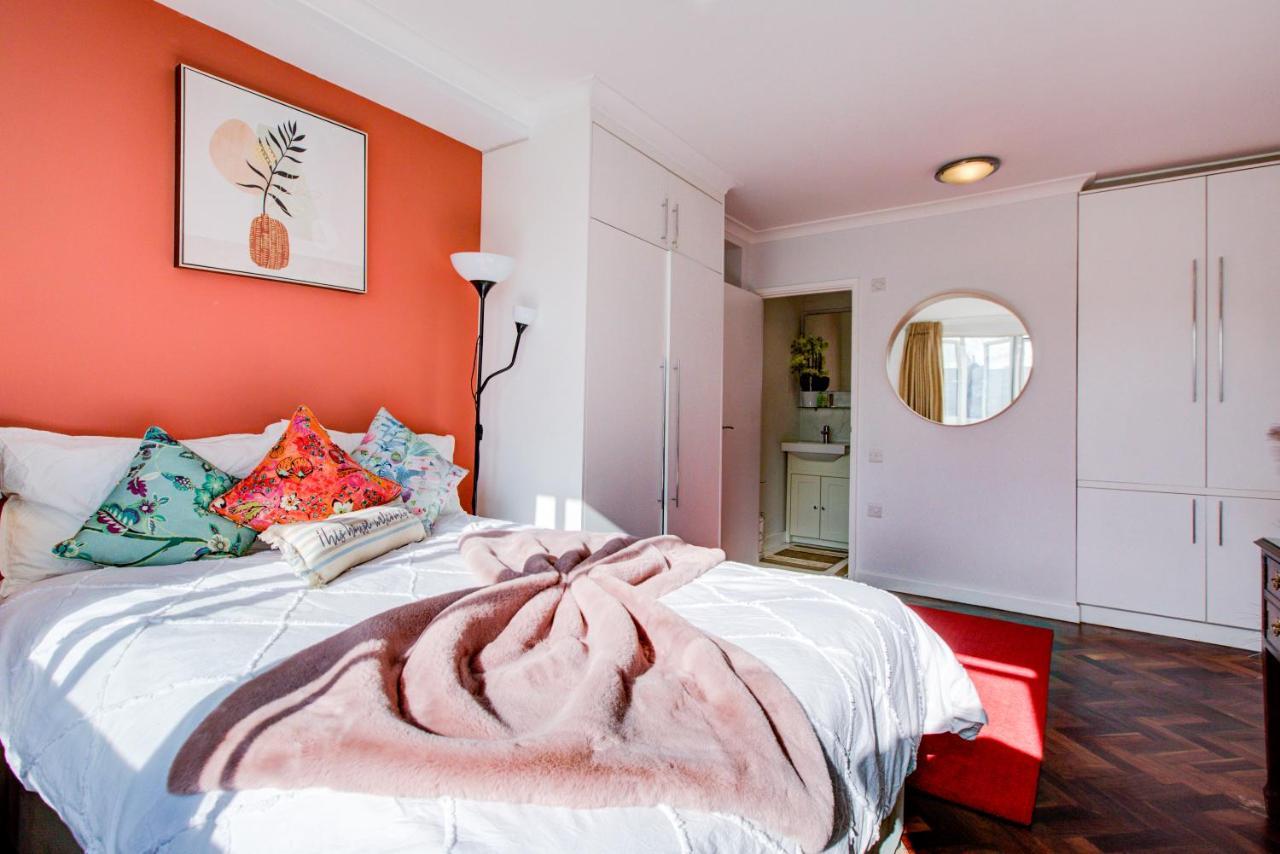 3-Bedroom, 3-Baths Apartment In Super Posh Marylebone, Central London, W1 Bagian luar foto